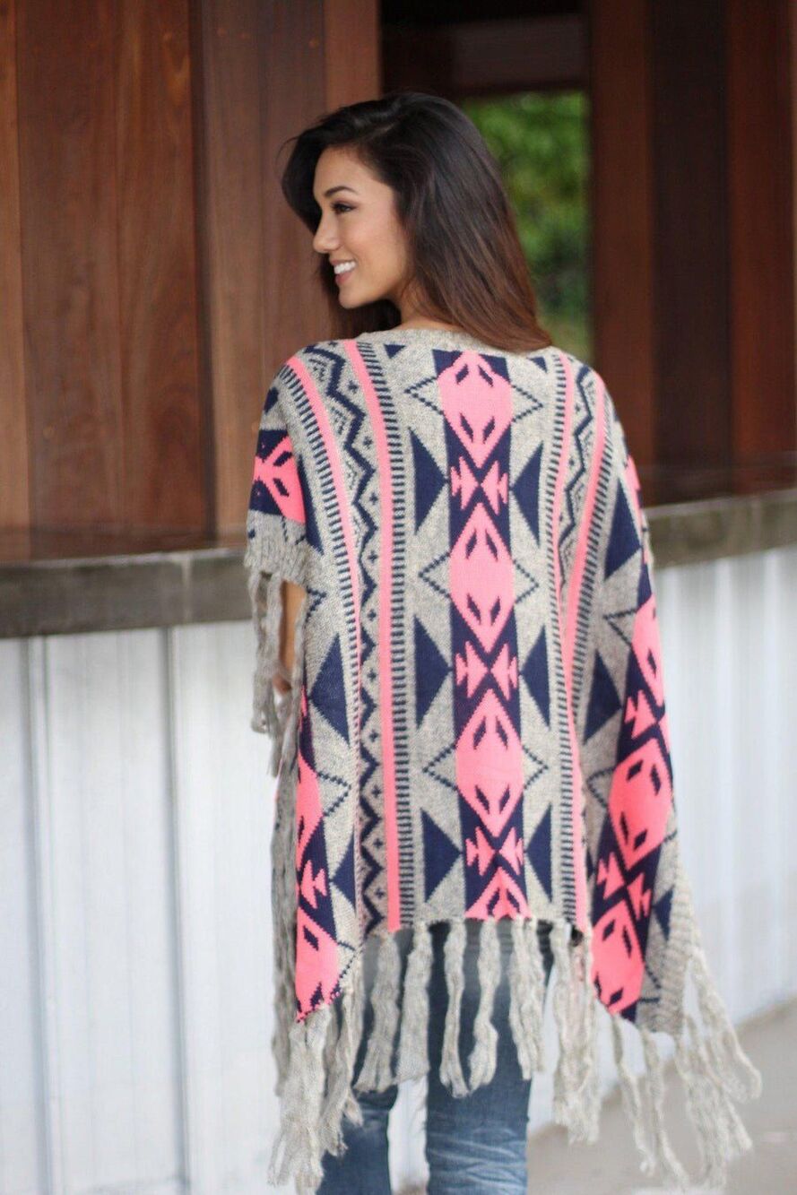 Aztec Fringe Poncho Sweater M Pink Knit Tribal Caftan Cardigan Boho 70s Festival - Picture 10 of 12